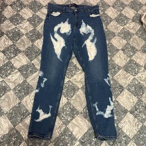 Gap jeggings with bleached design